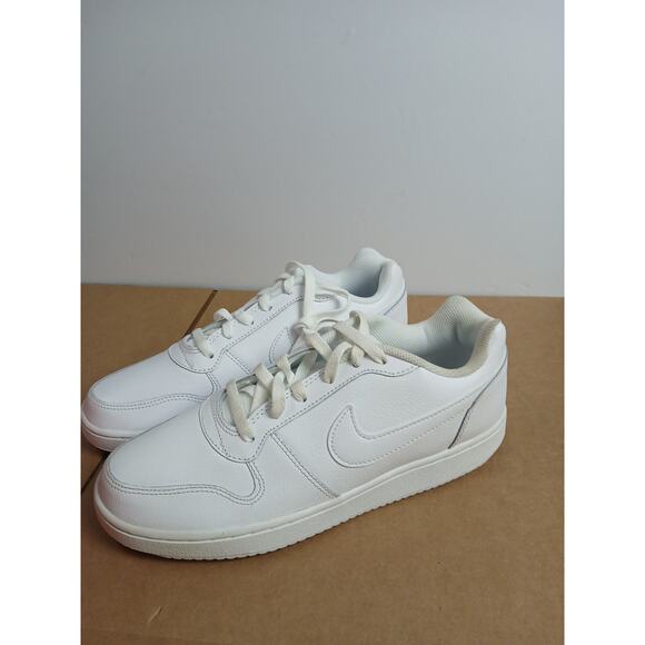 USED Nike Men's Ebernon Low Basketball Shoe White 8.5 Regular US